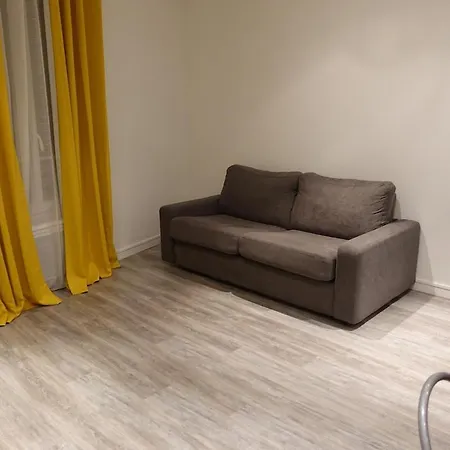 Apartment Paris 28m2 With Private Garden